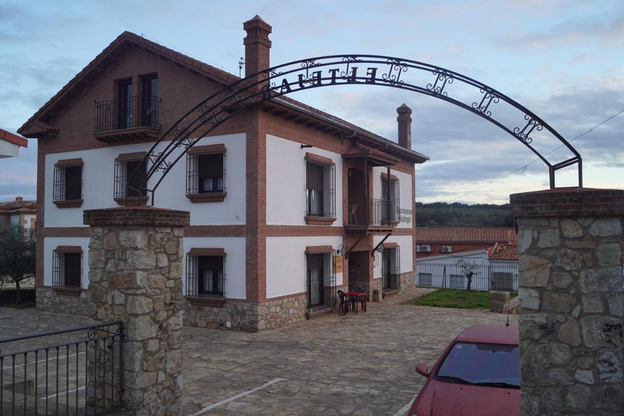 Apartamentos Rurales Monfraguee Torrejón el Rubio Exteriör bild